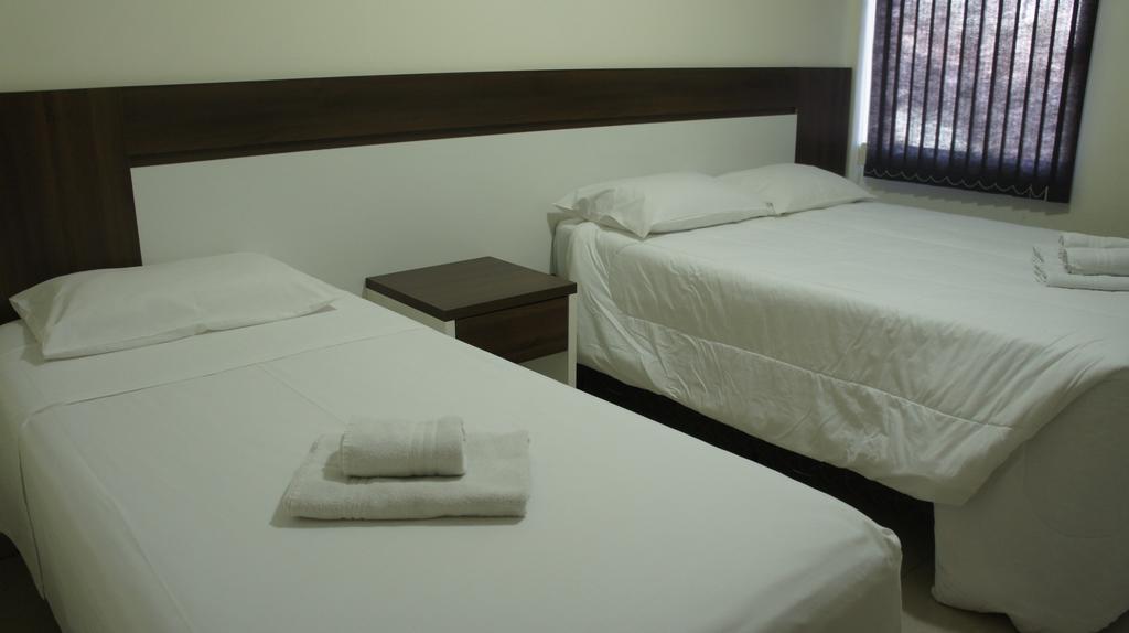 פוז דו איגואסו Bandeira Iguassu Hotel מראה חיצוני תמונה